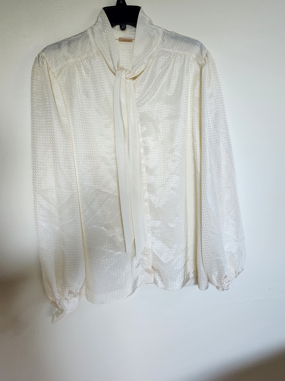 Koret Ivory Tie-Neck Blouse Vintage